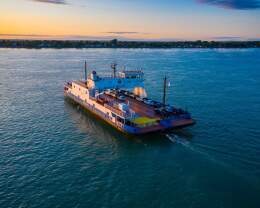 Sorel-Tracy-Saint-Ignace-de-Loyola ferryboat