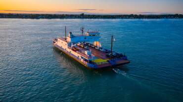 Sorel-Tracy-Saint-Ignace-de-Loyola ferryboat